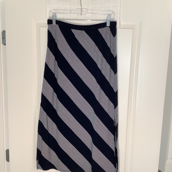 Ladies Maxi Skirt Navy Blue/ White Stripes Size M 8-10 - Picture 2 of 2